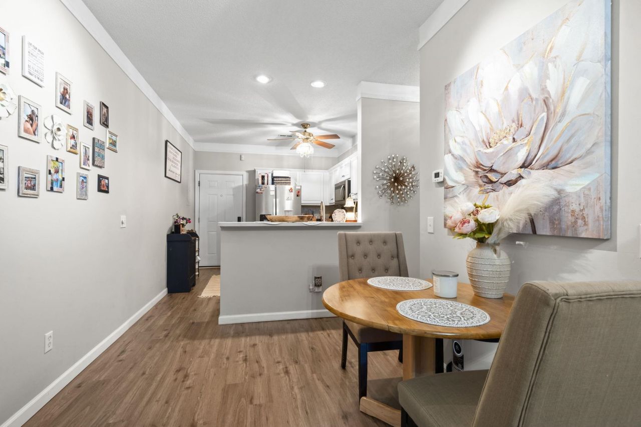 4209 Sweetwater Blvd. Photo 9