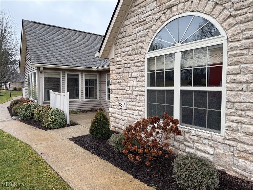 8815 Scotslanding Circle Nw, Massillon, OH 44646 Main Photo