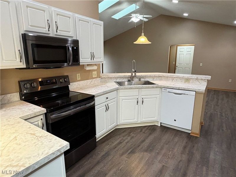 8815 Scotslanding Circle NW, Massillon, OH 44646 Photo 11