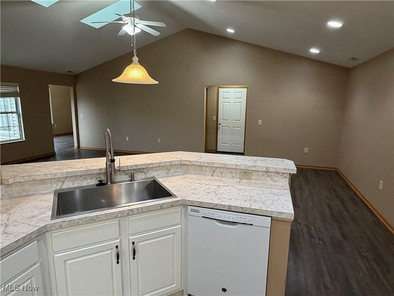 8815 Scotslanding Circle NW, Massillon, OH 44646 Photo 12