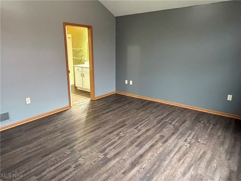 8815 Scotslanding Circle NW, Massillon, OH 44646 Photo 18