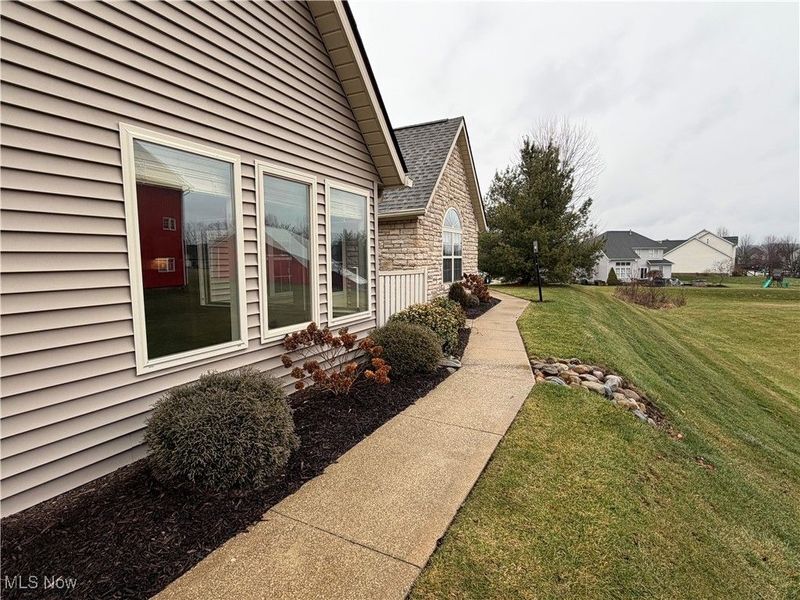 8815 Scotslanding Circle NW, Massillon, OH 44646 Photo 32