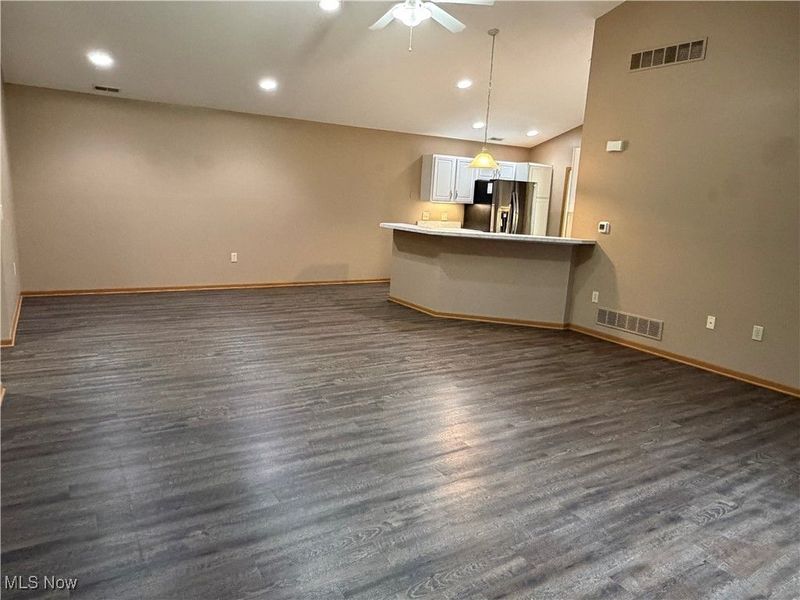 8815 Scotslanding Circle NW, Massillon, OH 44646 Photo 5