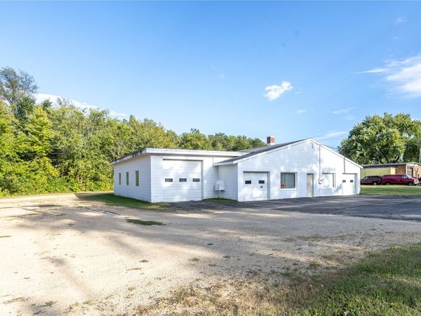 402 IL-64, Mt Morris, IL 61054