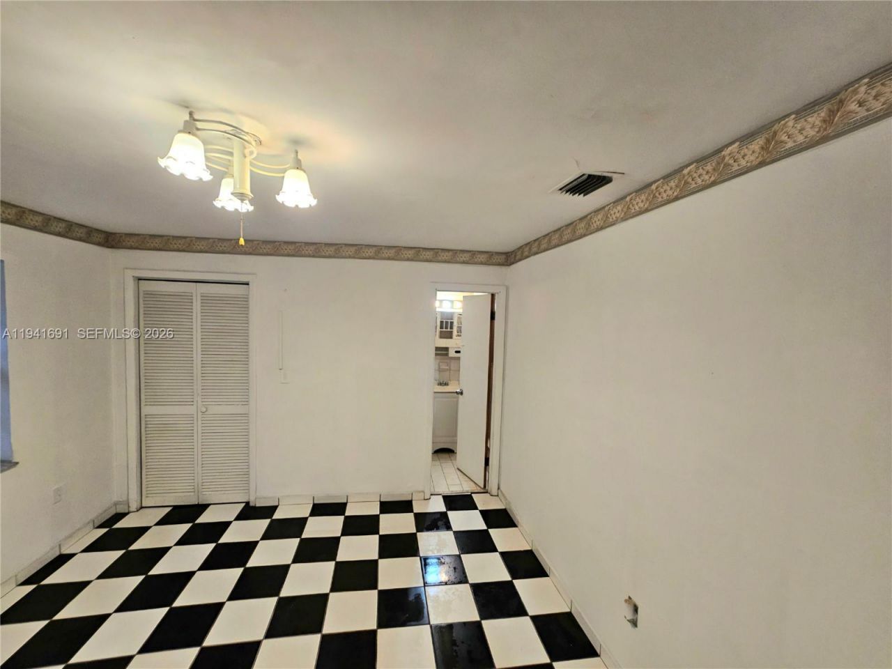 3015 SW 24th Ter, Miami, FL 33145 Photo