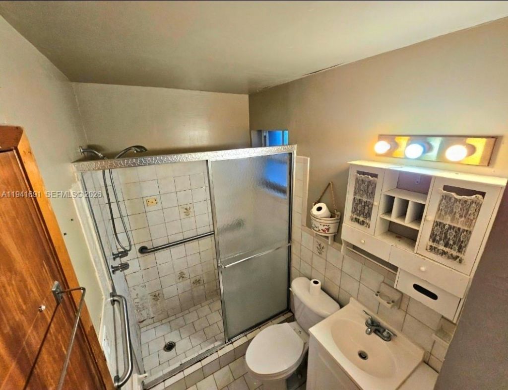 3015 SW 24th Ter, Miami, FL 33145 Photo