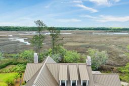 114 Peninsula Drive photo 4