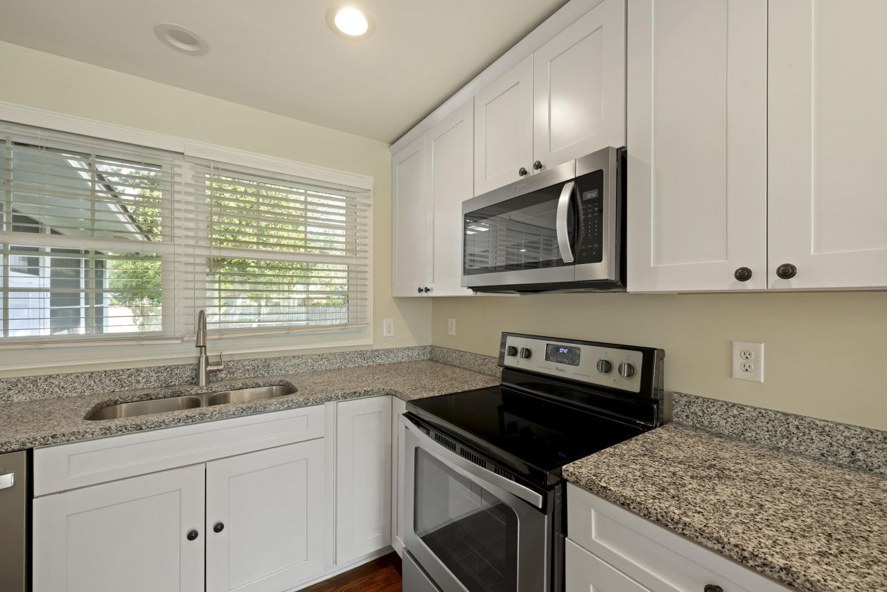 4012 Olivia Drive Photo 16