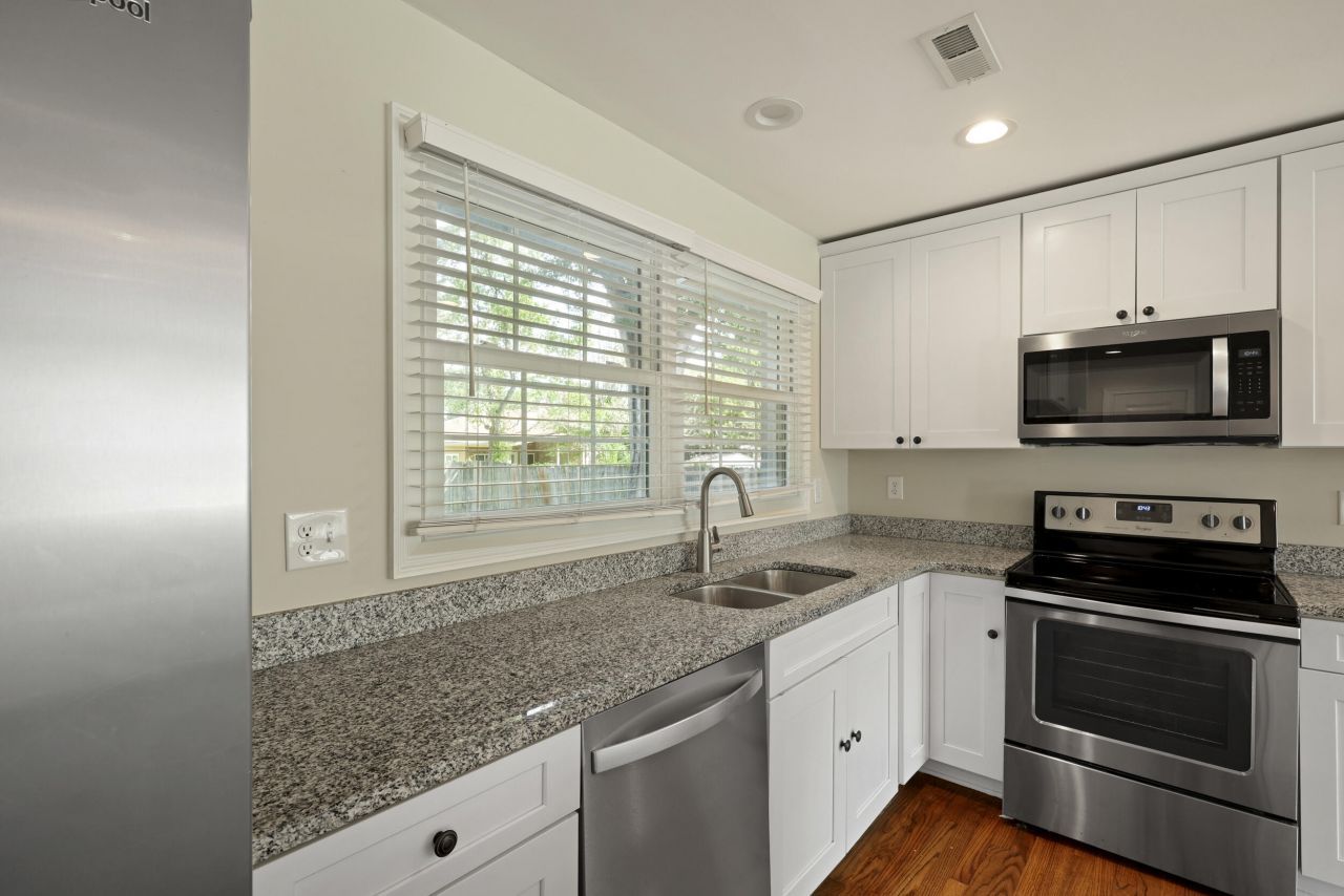 4012 Olivia Drive Photo 18