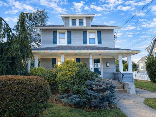 226 N Forest Avenue, Rockville Centre, NY 11570