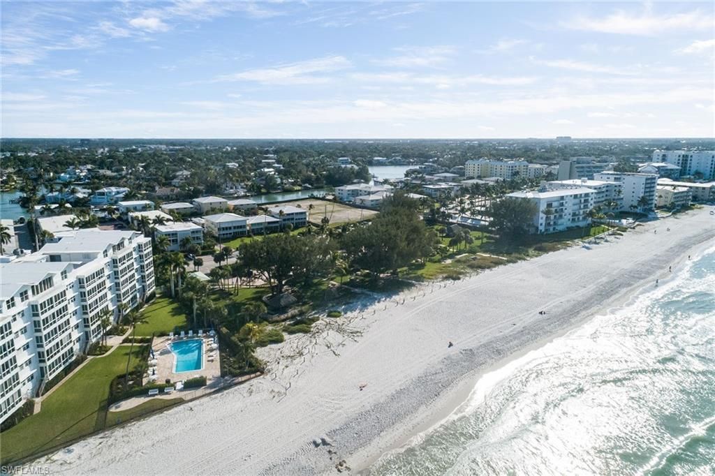 700 Bow Line Dr, Naples, FL 34103 Photo