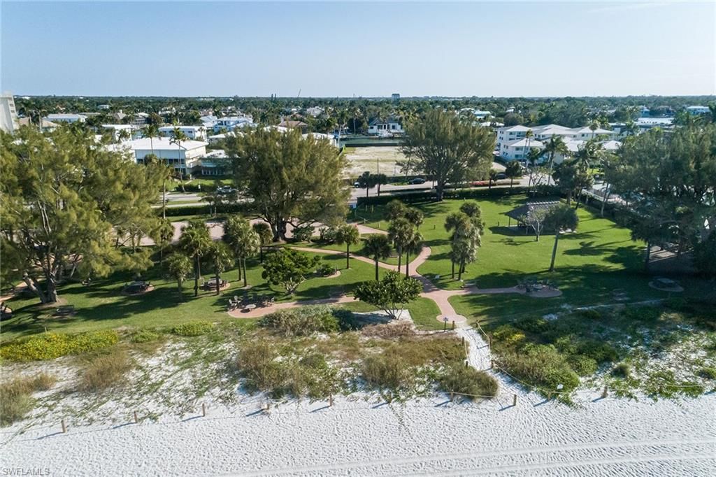 700 Bow Line Dr, Naples, FL 34103 Photo