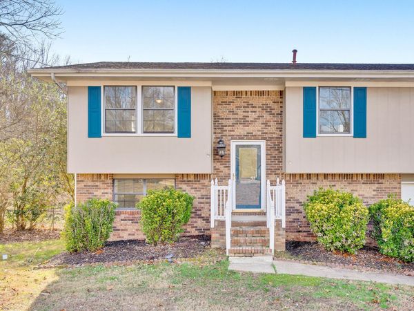 802 Northbrook Drive, Hixson, TN 37343