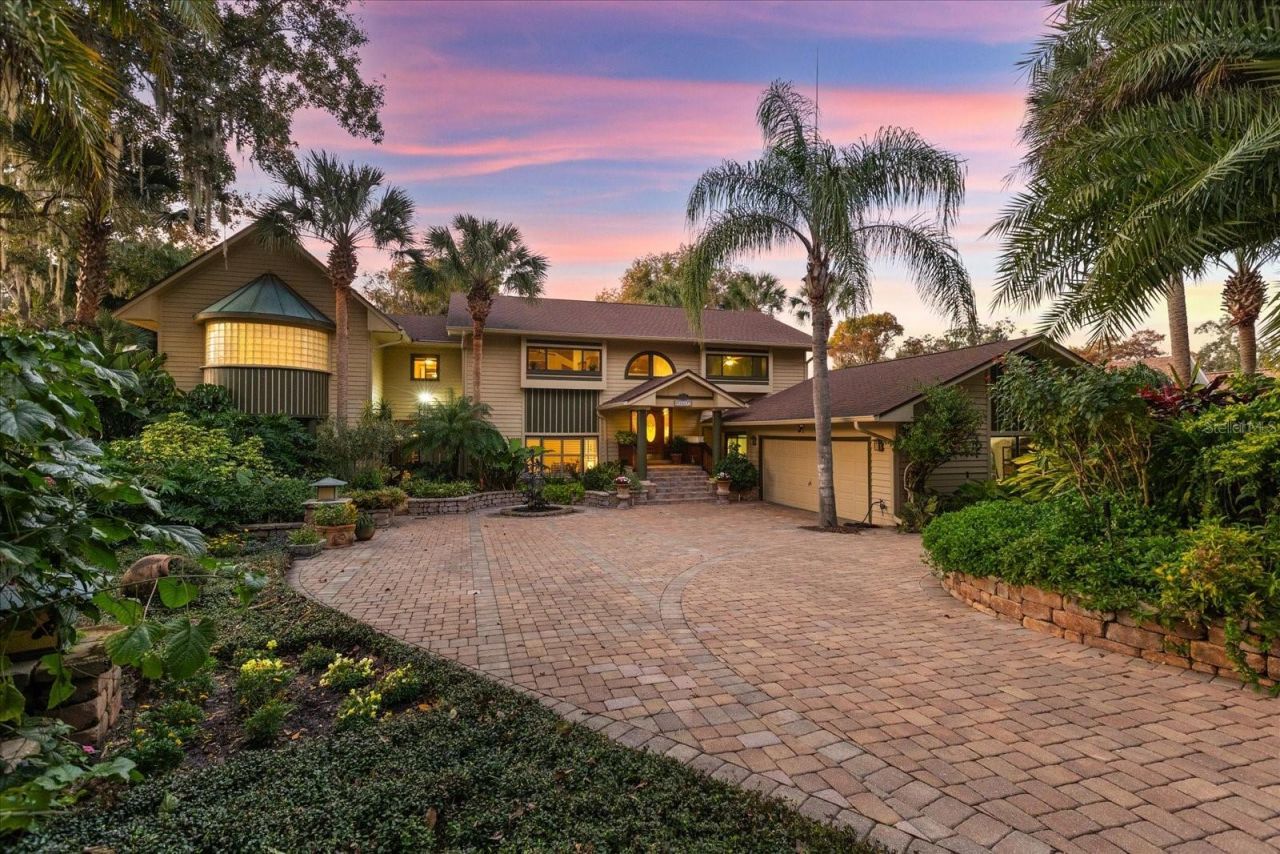 15815 Acorn Circle, Tavares, FL 32778 Photo