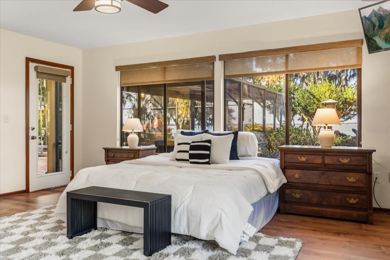 15815 Acorn Circle, Tavares, FL 32778 Photo