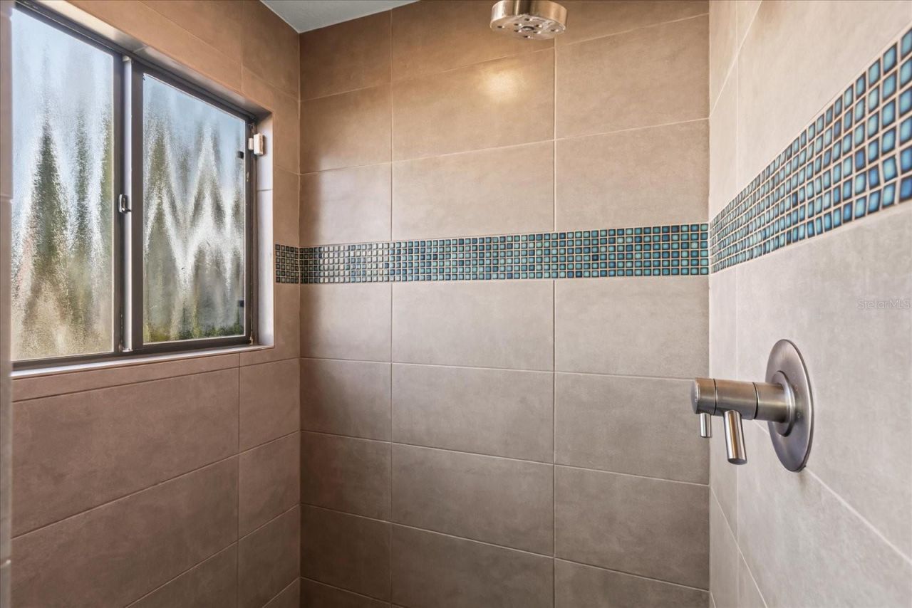 15815 Acorn Circle, Tavares, FL 32778 Photo