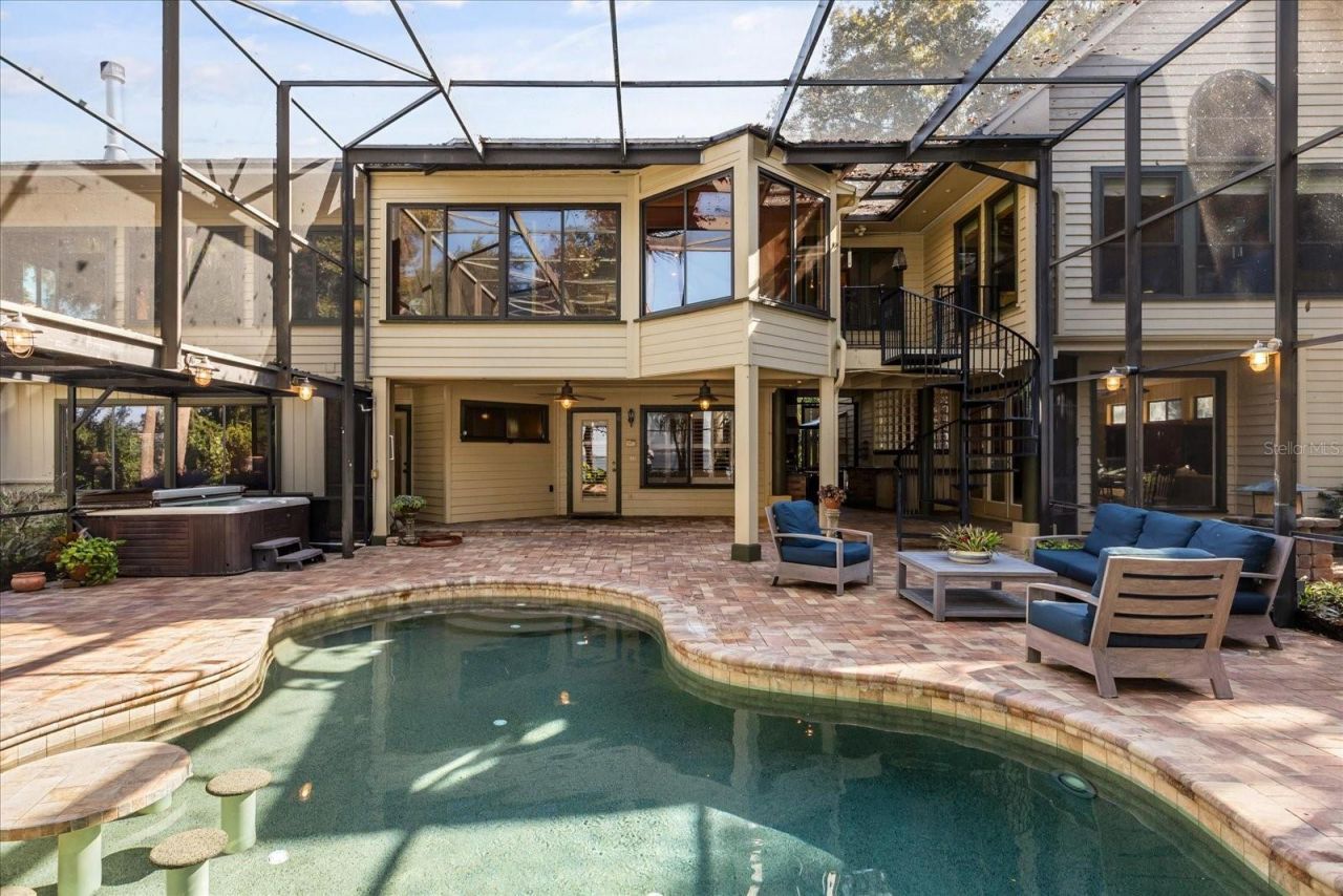 15815 Acorn Circle, Tavares, FL 32778 Photo