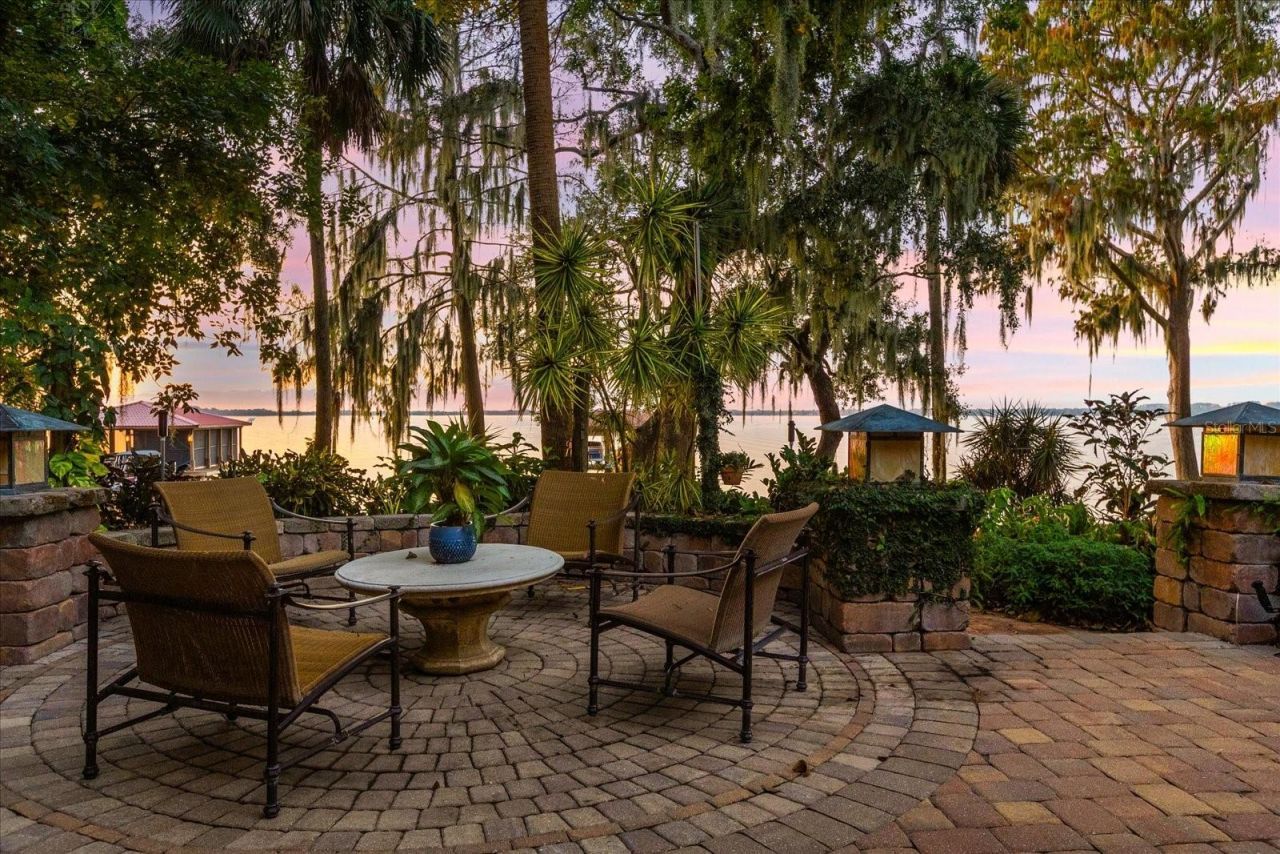 15815 Acorn Circle, Tavares, FL 32778 Photo