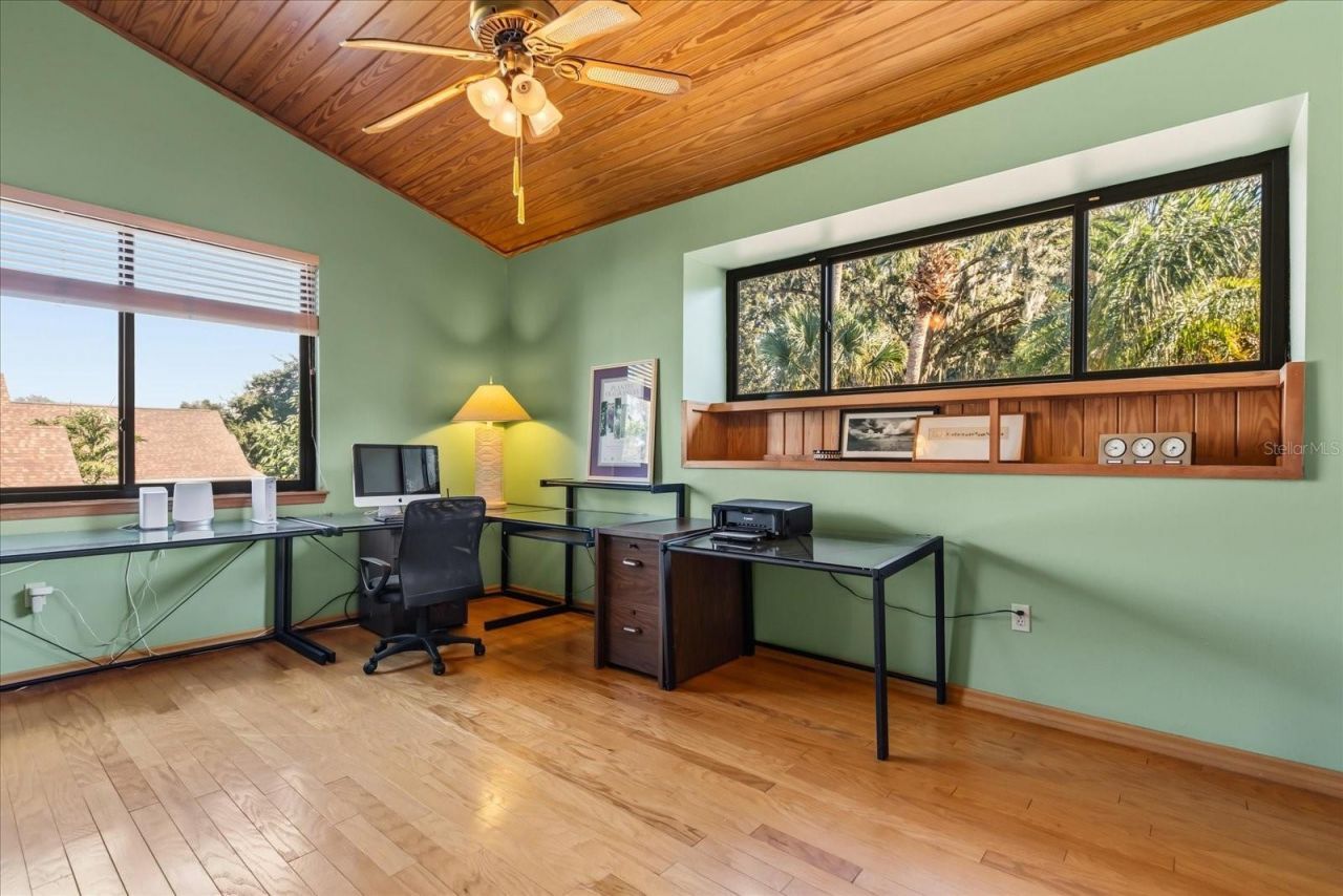 15815 Acorn Circle, Tavares, FL 32778 Photo