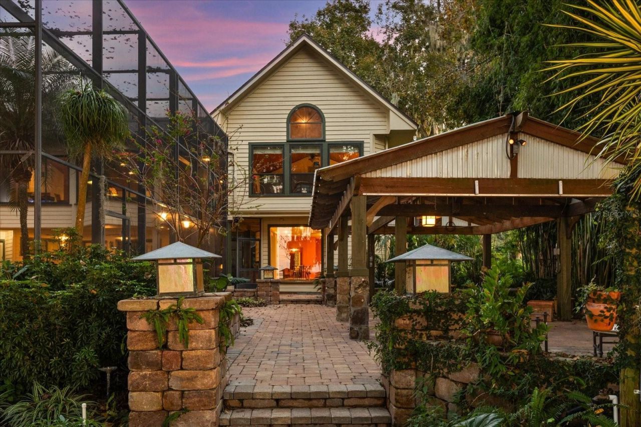 15815 Acorn Circle, Tavares, FL 32778 Photo