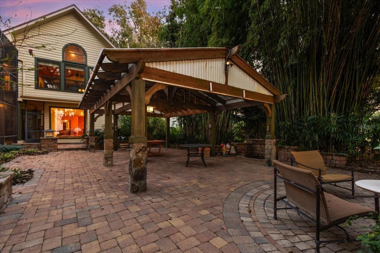 15815 Acorn Circle, Tavares, FL 32778 Photo