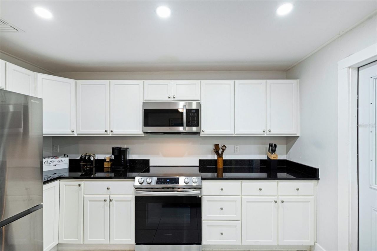 19481/483 S River Road, Alva, FL 33920 Photo