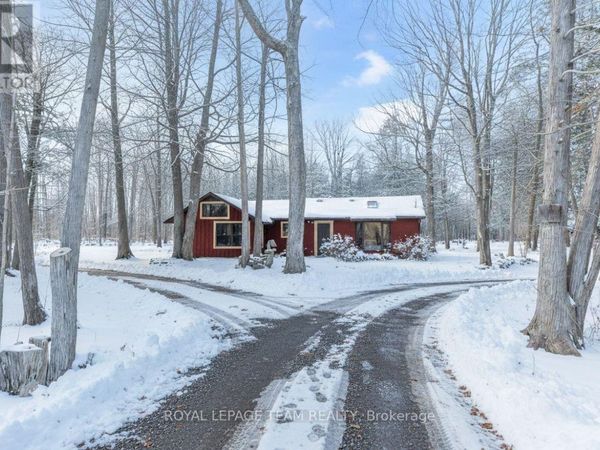 4265 Roger Stevens Drive, Ottawa, ON K7A4S6