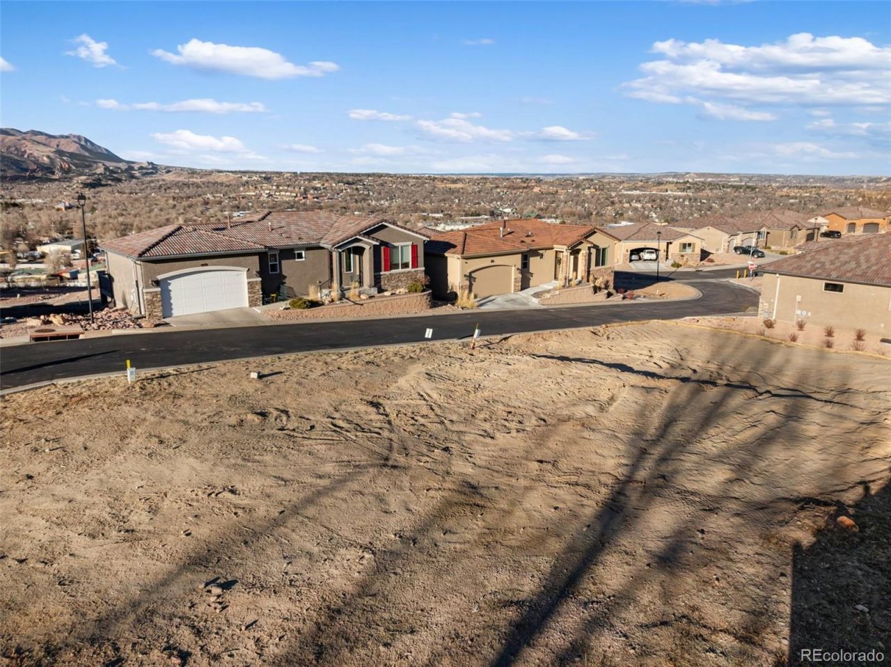 1989 Lone Willow View, Colorado Springs, CO 80904 Main Photo