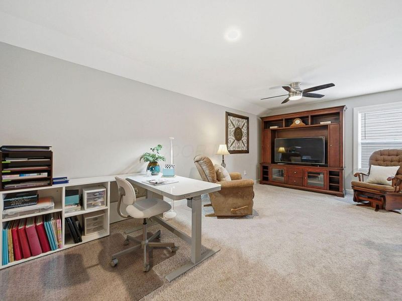 7660 Gateway Boulevard, Powell, OH 43065 Photo 24