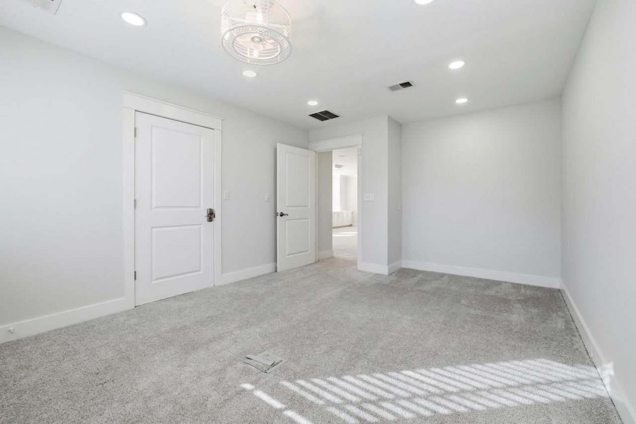 277 Willbrook Blvd. Photo 19