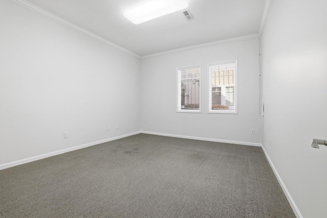 277 Willbrook Blvd. Photo 23