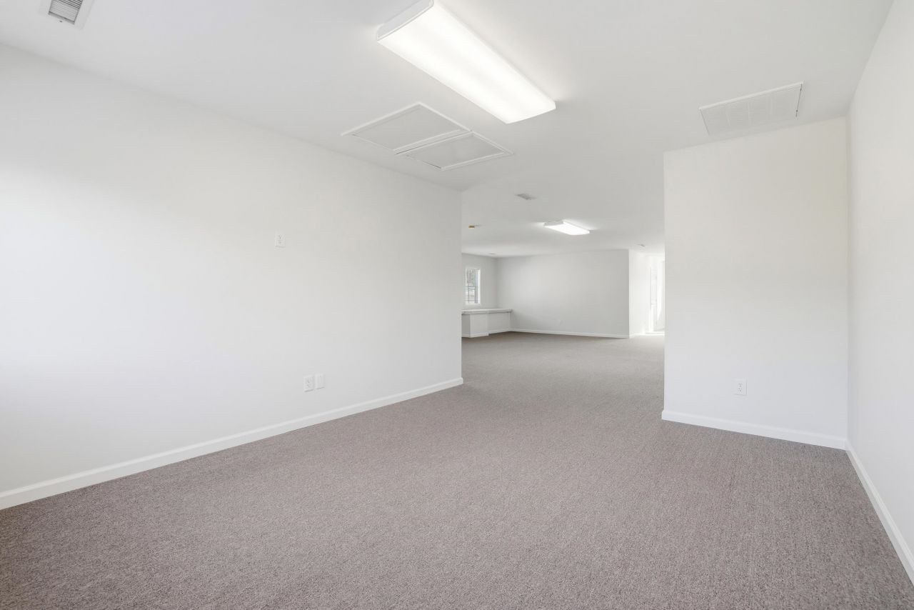 277 Willbrook Blvd. Photo 32