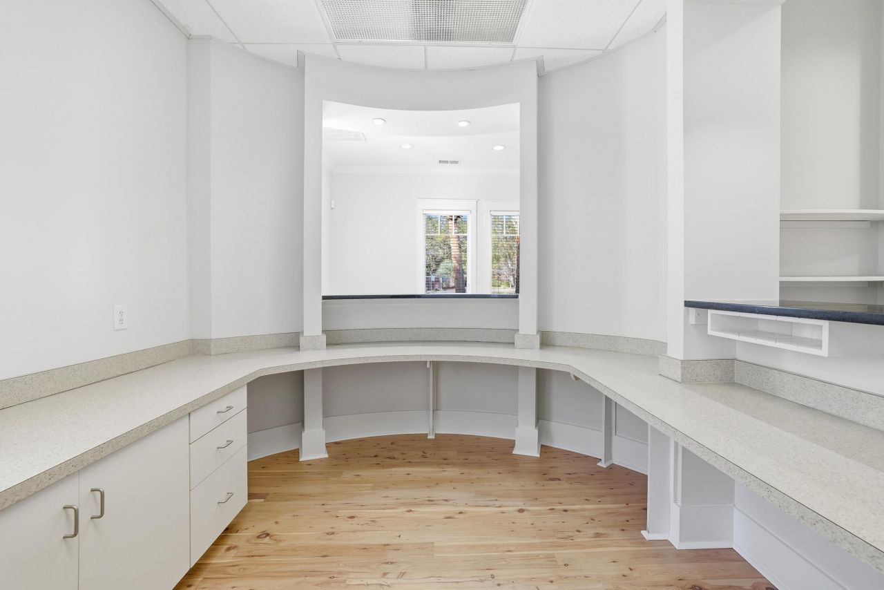 277 Willbrook Blvd. Photo 6