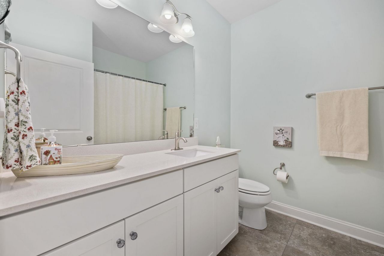 1704 Edgewood Dr. Photo 25