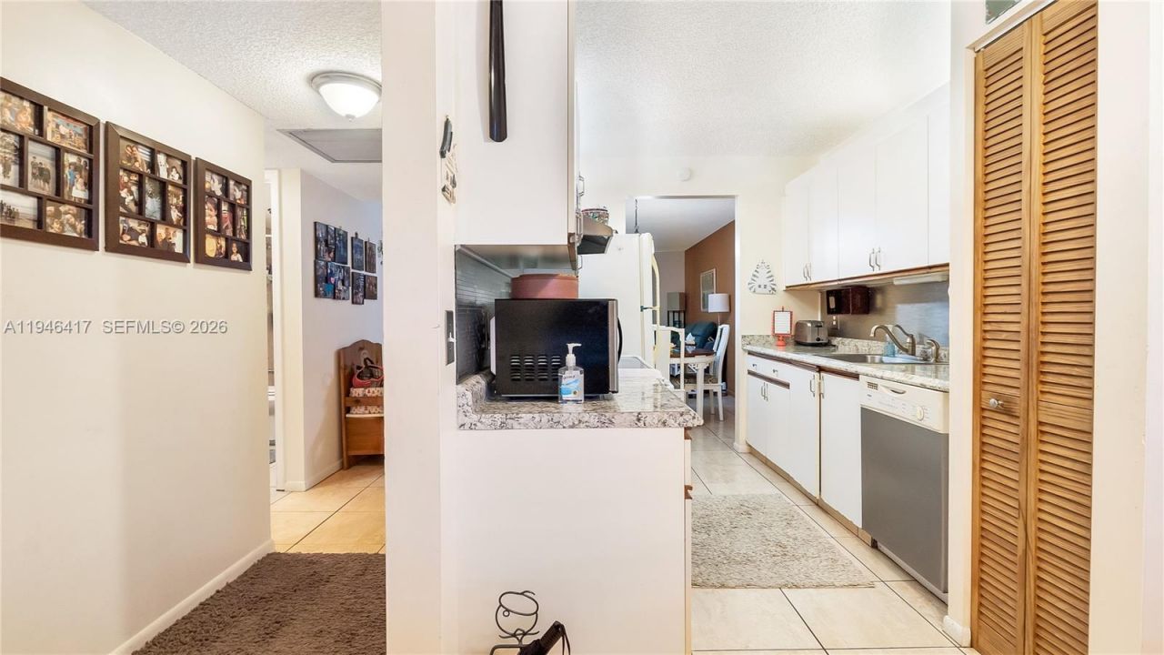 1351 SW 125th Ave, Unit 203S, Pembroke Pines, FL 33027 Photo