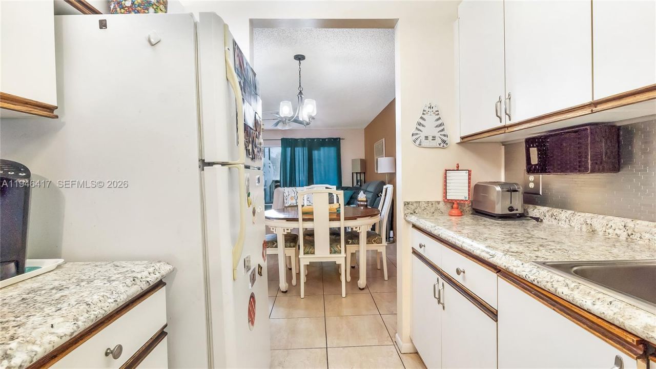 1351 SW 125th Ave, Unit 203S, Pembroke Pines, FL 33027 Photo