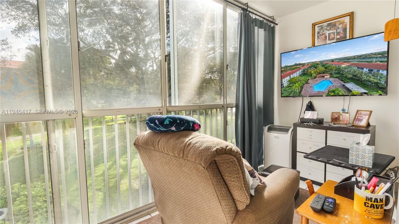 1351 SW 125th Ave, Unit 203S, Pembroke Pines, FL 33027 Photo