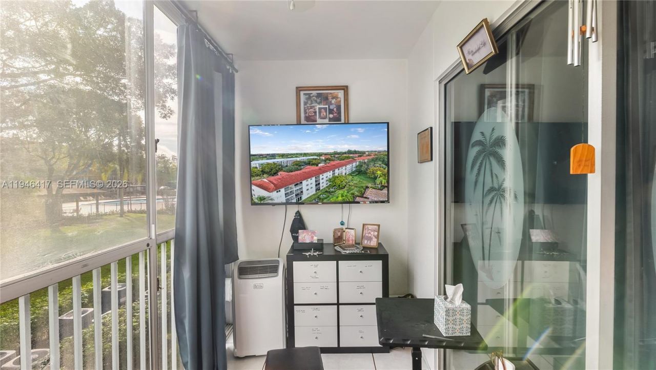 1351 SW 125th Ave, Unit 203S, Pembroke Pines, FL 33027 Photo