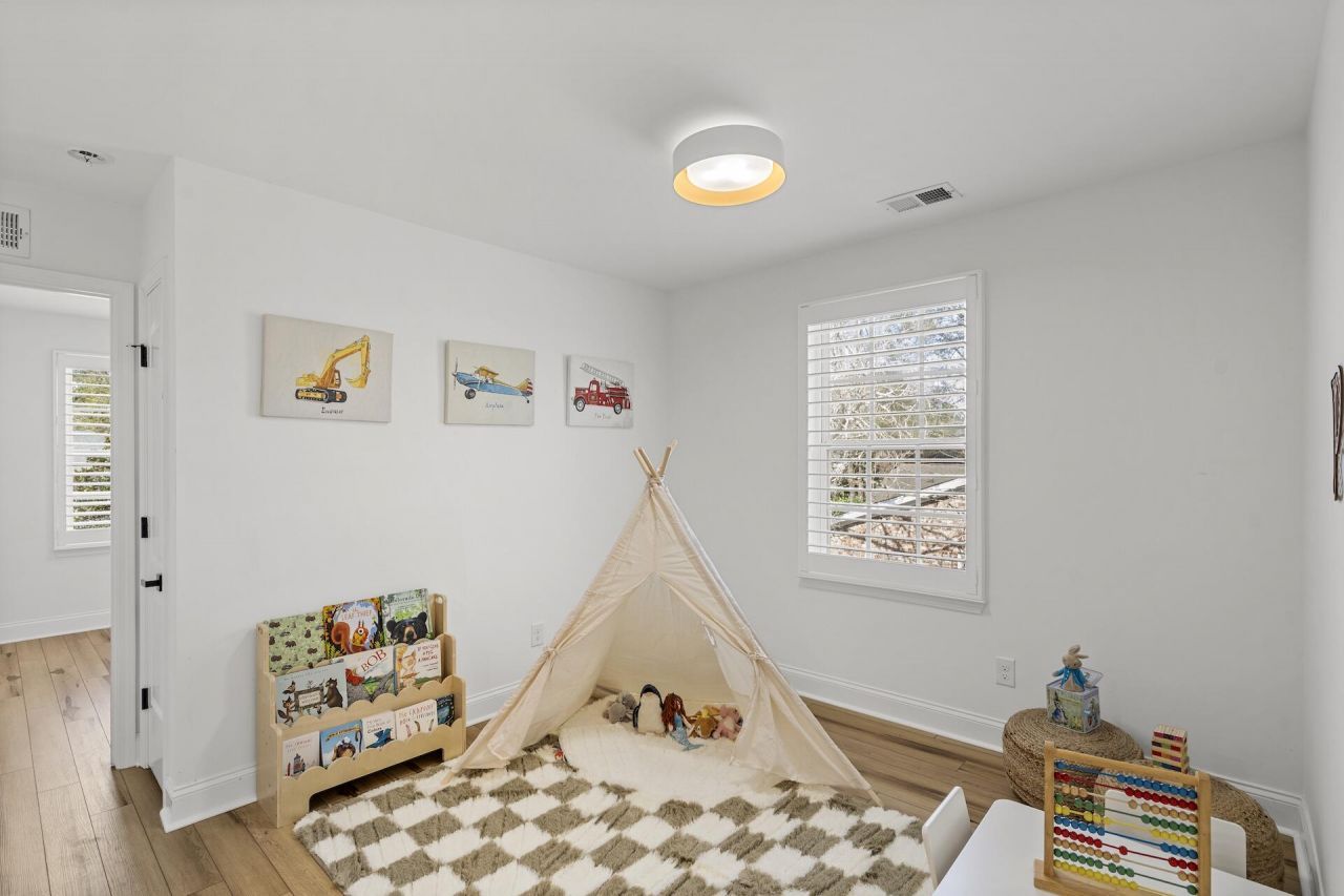 1837 Stonehedge Road Photo 16