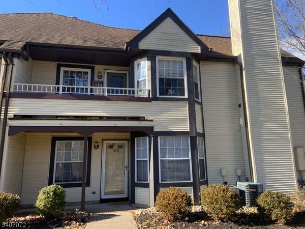 1109 Pinhorn Dr, Bridgewater, NJ 08807