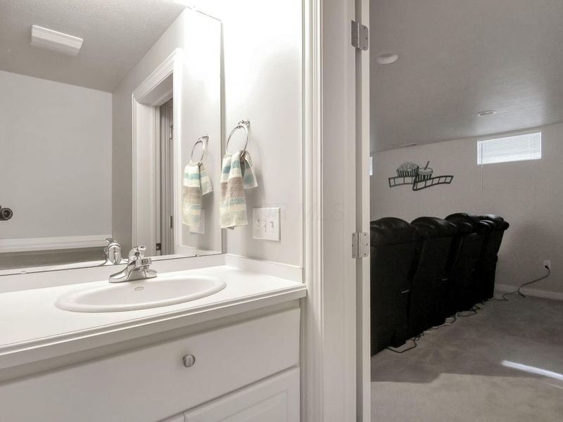 3755 Renwick Lane, Unit 39, Columbus, OH 43230 Photo 38