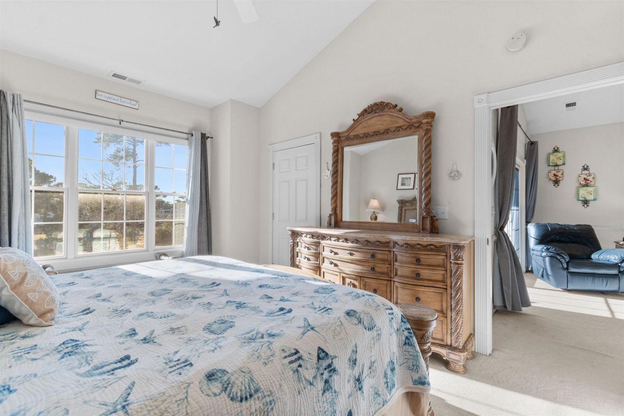 4894 Luster Leaf Circle Photo 18