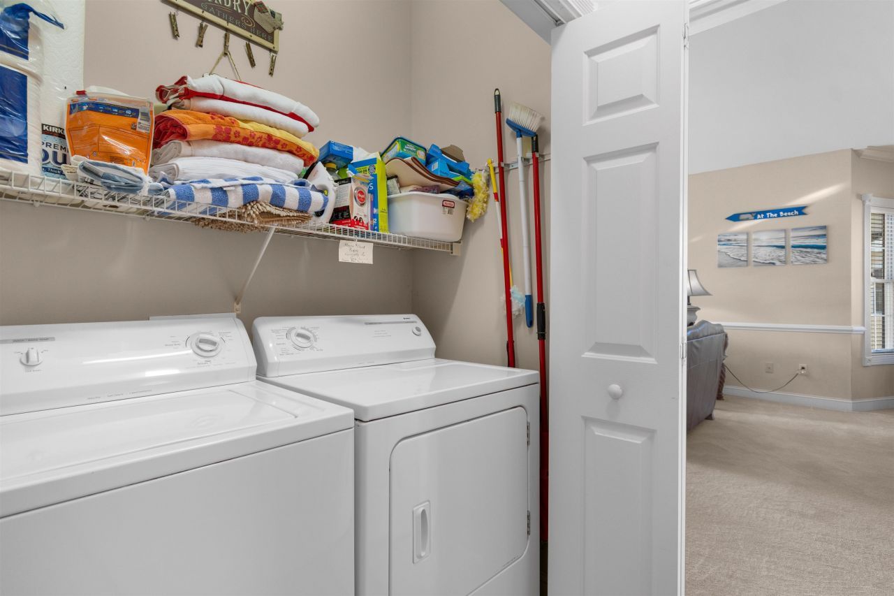 4894 Luster Leaf Circle Photo 27