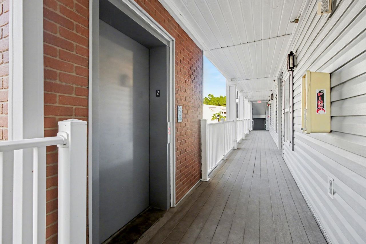 4853 Meadowsweet Dr. Photo 2