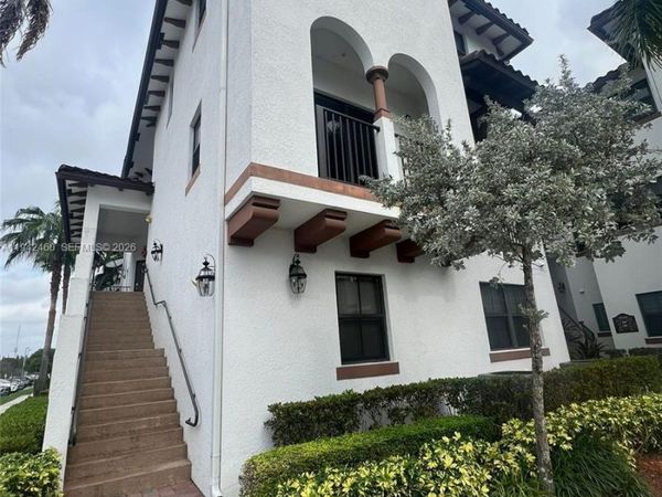 10630 NW 88th St, Unit 201, Doral, FL 33178