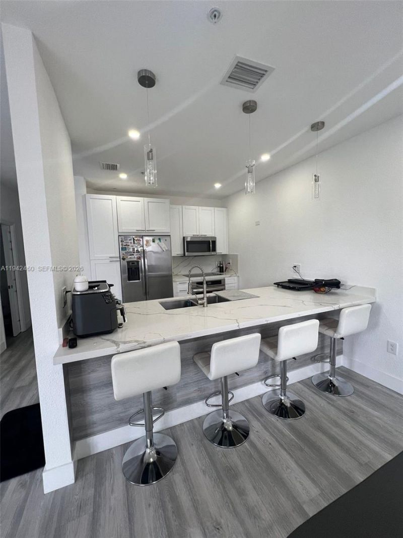 10630 NW 88th St, Unit 201, Doral, FL 33178 Photo