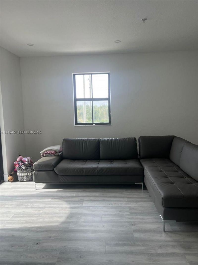 10630 NW 88th St, Unit 201, Doral, FL 33178 Photo