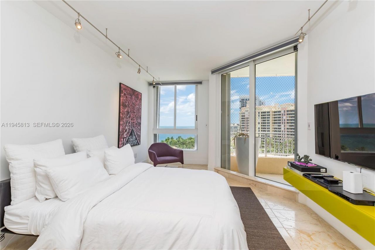 791 Crandon Blvd, Unit 1005, Key Biscayne, FL 33149 Photo