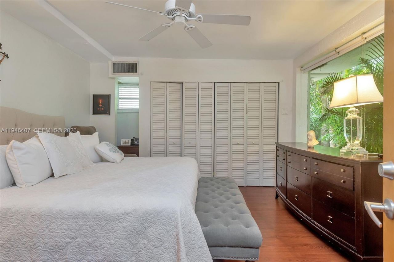 5845 SW 88th St, South Miami, FL 33156 Photo