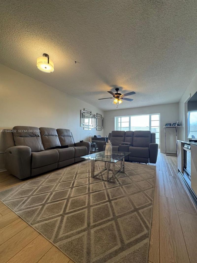 8305 Sunrise Lakes Blvd , Unit 312, Sunrise, FL 33322 Photo